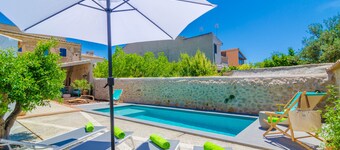 CA NA SIONA - Villa with private pool in Vilafranca de Bonany. Free WiFi