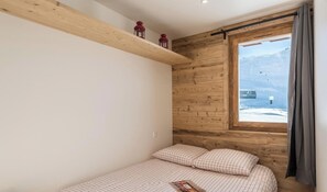 3 Schlafzimmer, Reisekinderbett, WLAN, Bettwäsche