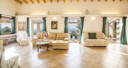 SON MOREY - Beautiful country house with private pool and wonderful views. Free WiFi