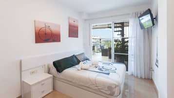 1 bedroom, iron/ironing board, bed sheets