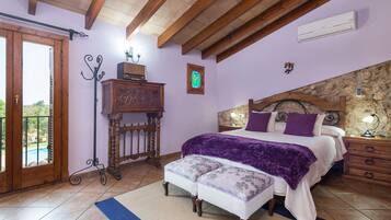 3 habitaciones, tabla de planchar con plancha y wifi gratis