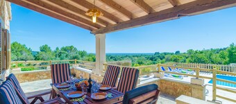 S'ARESTA DEN RUMBET - Villa con piscina privada en LLUCMAJOR. WiFi Gratis