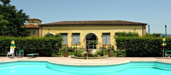 Villa Scarperia 4 Makuuhuonetta ja 8 Vuodepaikkaa