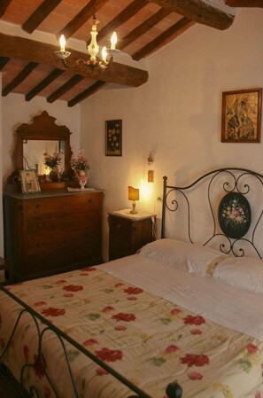 2 bedrooms, iron/ironing board, free WiFi, bed sheets - Wonderful private villa for 4 people with A/C, WIFI, private pool and TV (Sinalunga)