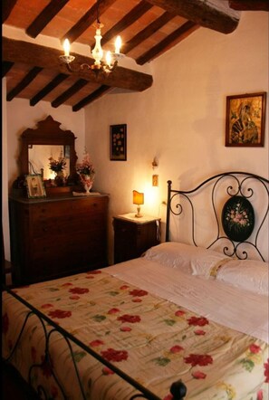 2 camere, ferro/asse da stiro, Wi-Fi gratuito, lenzuola