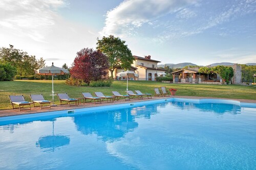 Wonderful private villa with WIFI, private pool, TV, patio, pets allowed and panoramic view