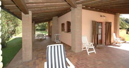 Magnifique maison de vacances privée avec piscine privée, WIFI, TV, vue panoramique et parking