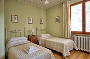 3 Schlafzimmer, Reisekinderbett, kostenloses WLAN