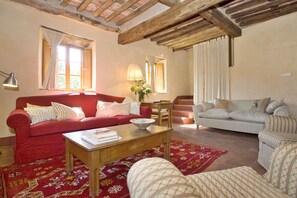 TV, fireplace, DVD player - Stunning private villa with private pool, WIFI, TV, patio and panoramic view, close to Lucca (Torcigliano)