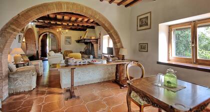 Wonderful private villa for 7 guests with private pool, A/C, TV and panoramic view