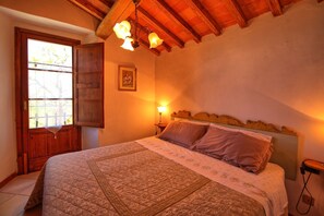 2 camere, culla da viaggio, Wi-Fi gratuito