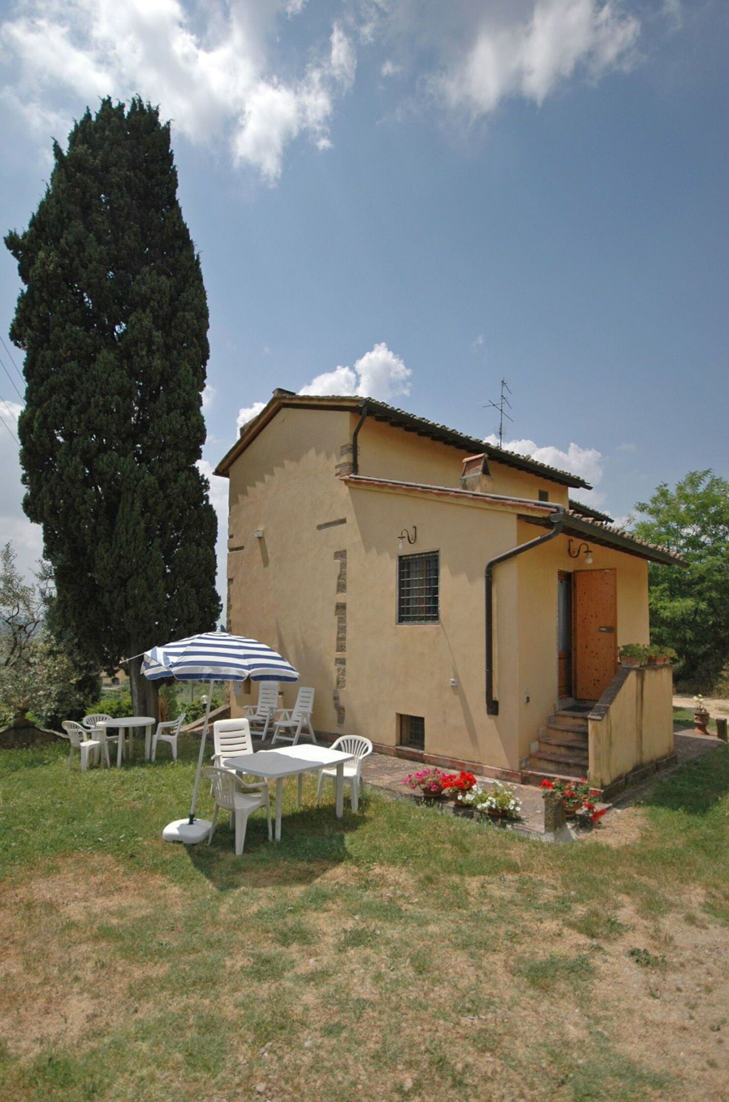 屋外ダイニングエリア