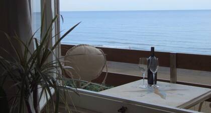 Cosy apartment for 4 guests with A/C, WIFI, patio and panoramic view