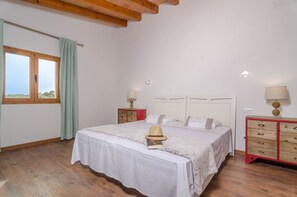 3 bedrooms, iron/ironing board, free WiFi, bed sheets - CAN XESQUET - Villa with private pool in Ses Salines. Free WiFi (Yonago-shi)