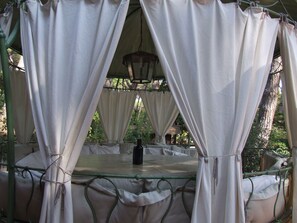 Property grounds - Nice apartment for 8 guests with WIFI, TV and patio (Marina Di Castagneto Carducci)