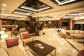Lobby - Ramada by Wyndham Isparta (Isparta)