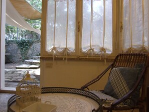 Interior - Beautiful apartment for 4 people with WIFI and TV (Marina Di Castagneto Carducci)