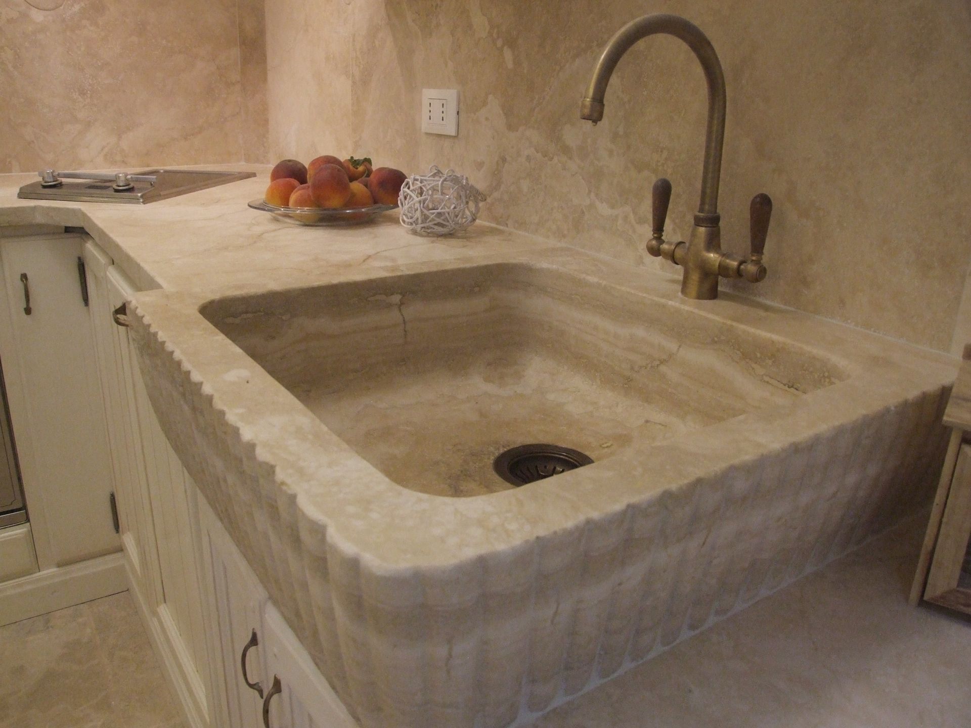 Réfrigérateur, four, plaque de cuisson, lave-vaisselle