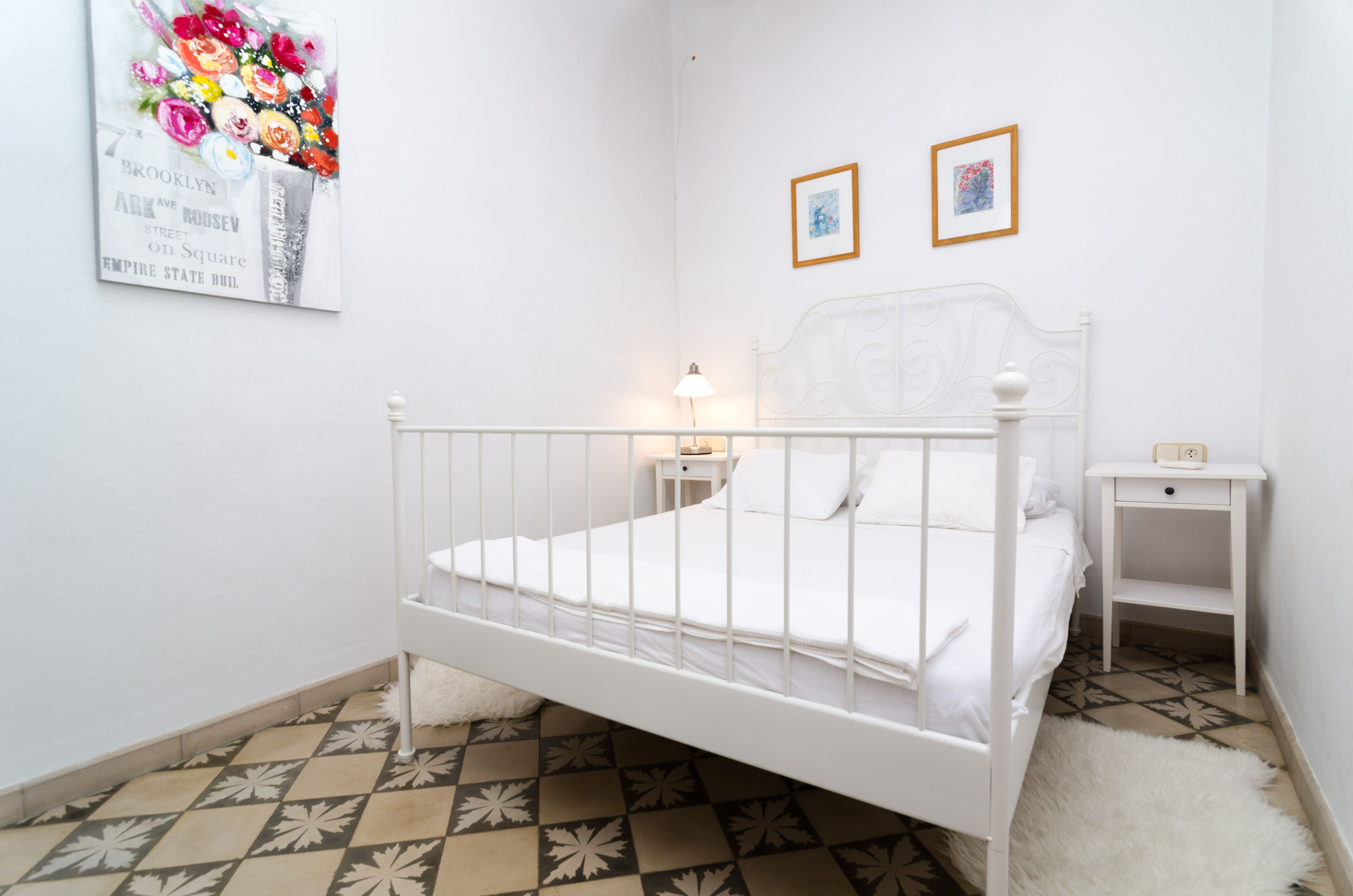 4 habitaciones, tabla de planchar con plancha y wifi gratis 