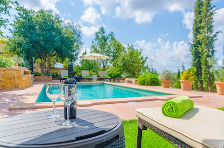 Piscine. ES GARROVERAL 3 - Villa with private pool in BUNYOLA. Free WiFi