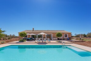 Pool - CASA CALMA - Villa with private pool in LLUCMAJOR. Free WiFi (Llucmajor)
