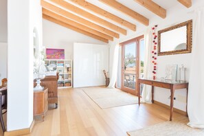 3 bedrooms, iron/ironing board, free WiFi, bed sheets - CASA CALMA - Villa with private pool in LLUCMAJOR. Free WiFi (Llucmajor)