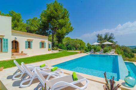 Pool. SON MORA - Villa with private pool in Porreres. Free WiFi