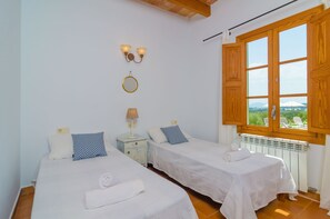 3 Schlafzimmer, Bügeleisen/Bügelbrett, kostenloses WLAN, Bettwäsche