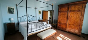 4 Schlafzimmer, Bügeleisen/Bügelbrett, Reisekinderbett, kostenloses WLAN