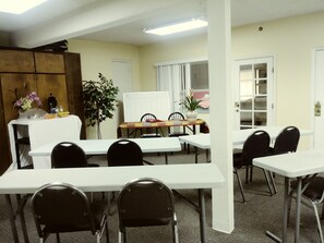 Meeting facility - Desert Inn (Sierra Vista)