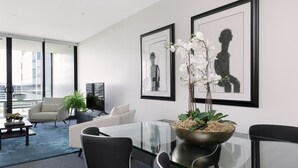 Appartamento Luxury, 1 camera da letto, vista città (Upper East Side) | Pasti in camera