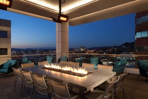 2 restaurants, breakfast, dinner served; American cuisine