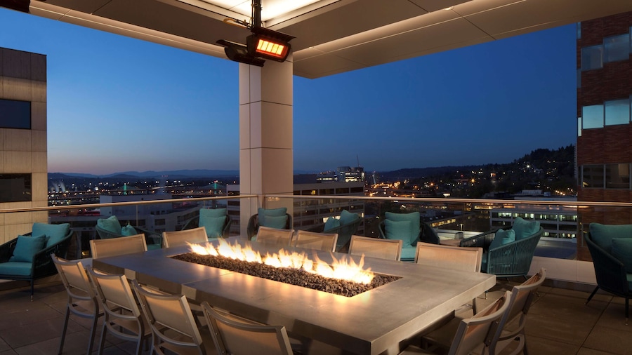The Porter Portland, Curio Collection by Hilton