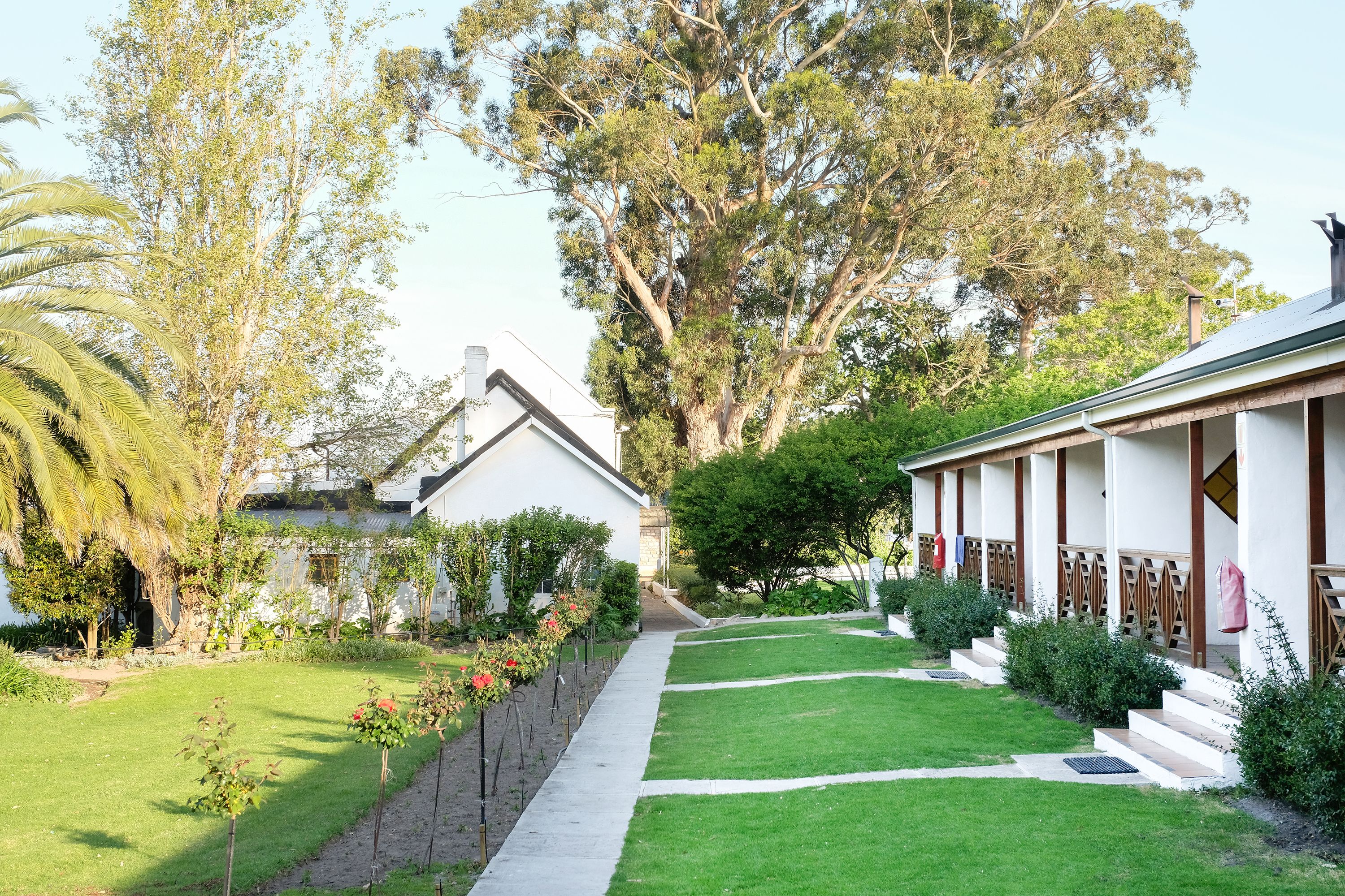 Double & 3 Single Beds Interleading Room | Vista para o jardim