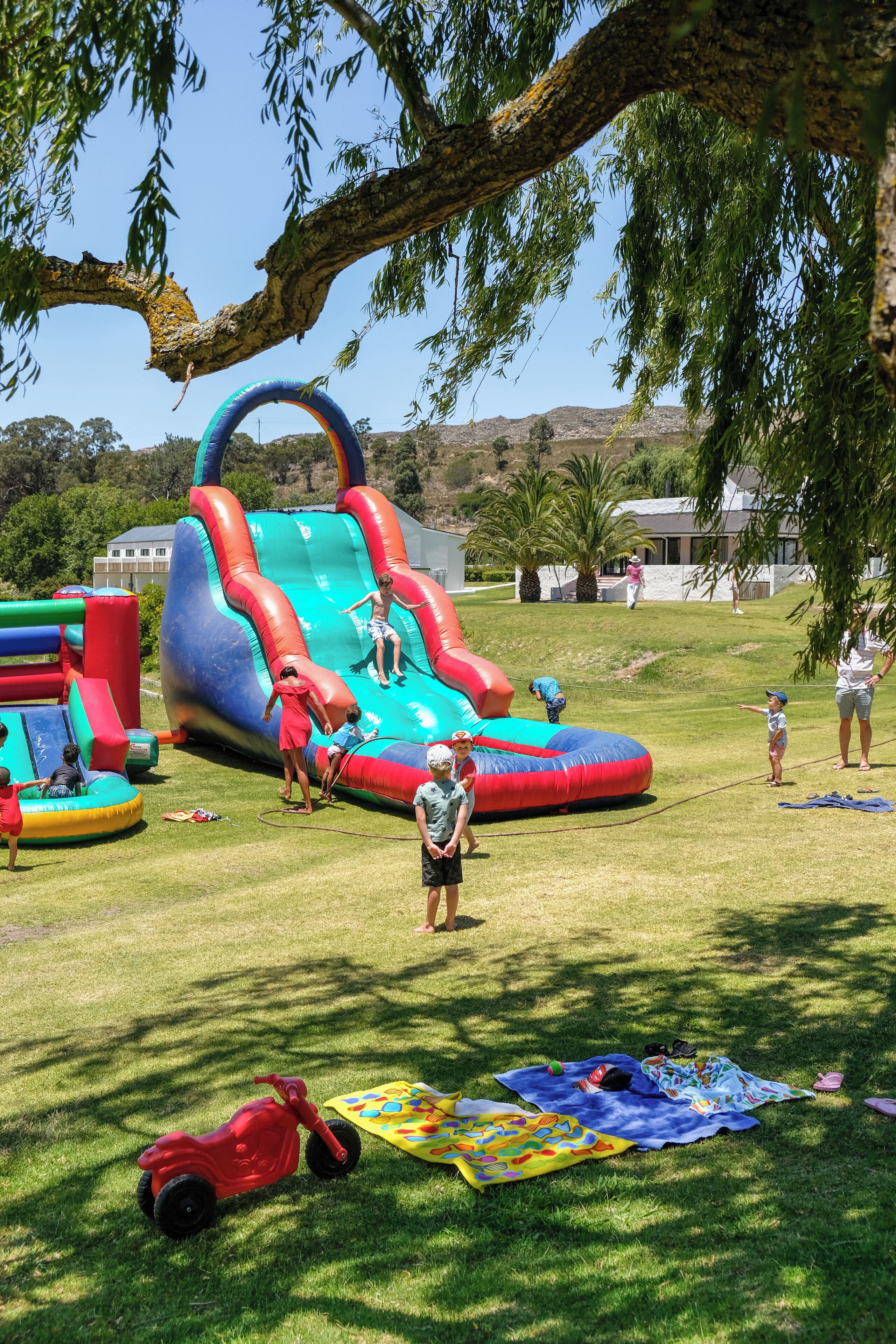 children’s play area – outdoor