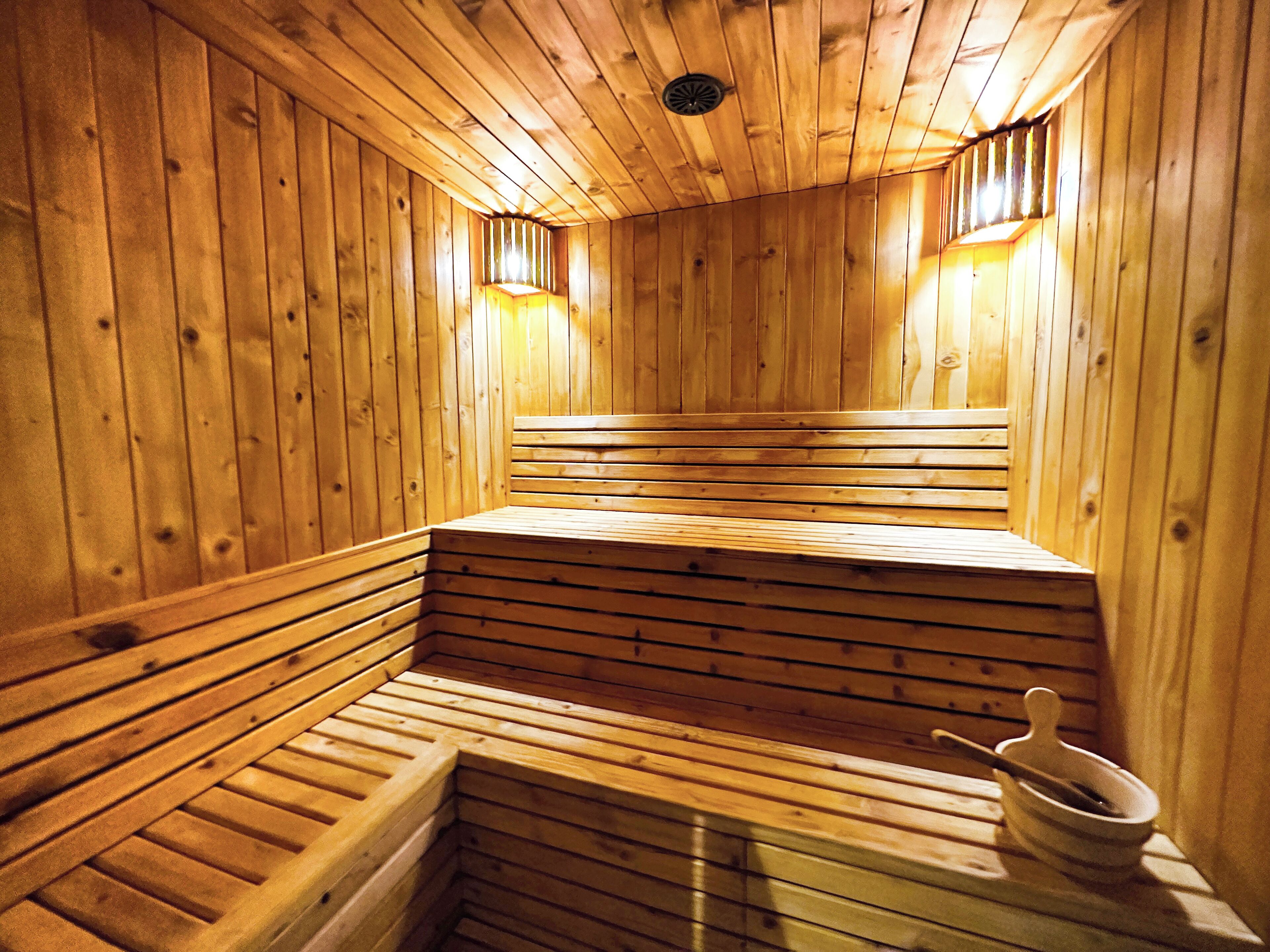 couples treatment room(s), sauna, steam room, turkish bath/hammam