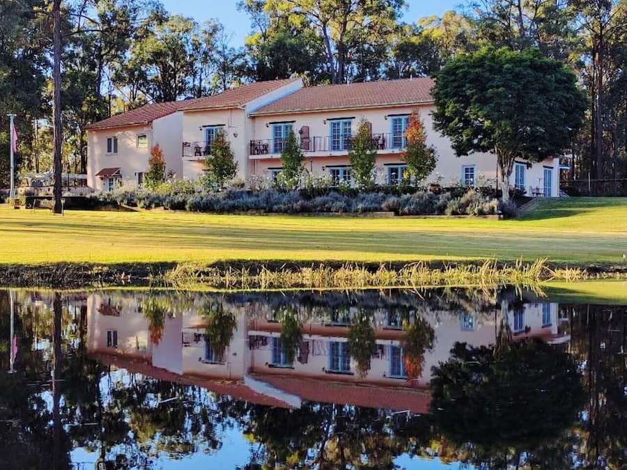 Fachada da propriedade