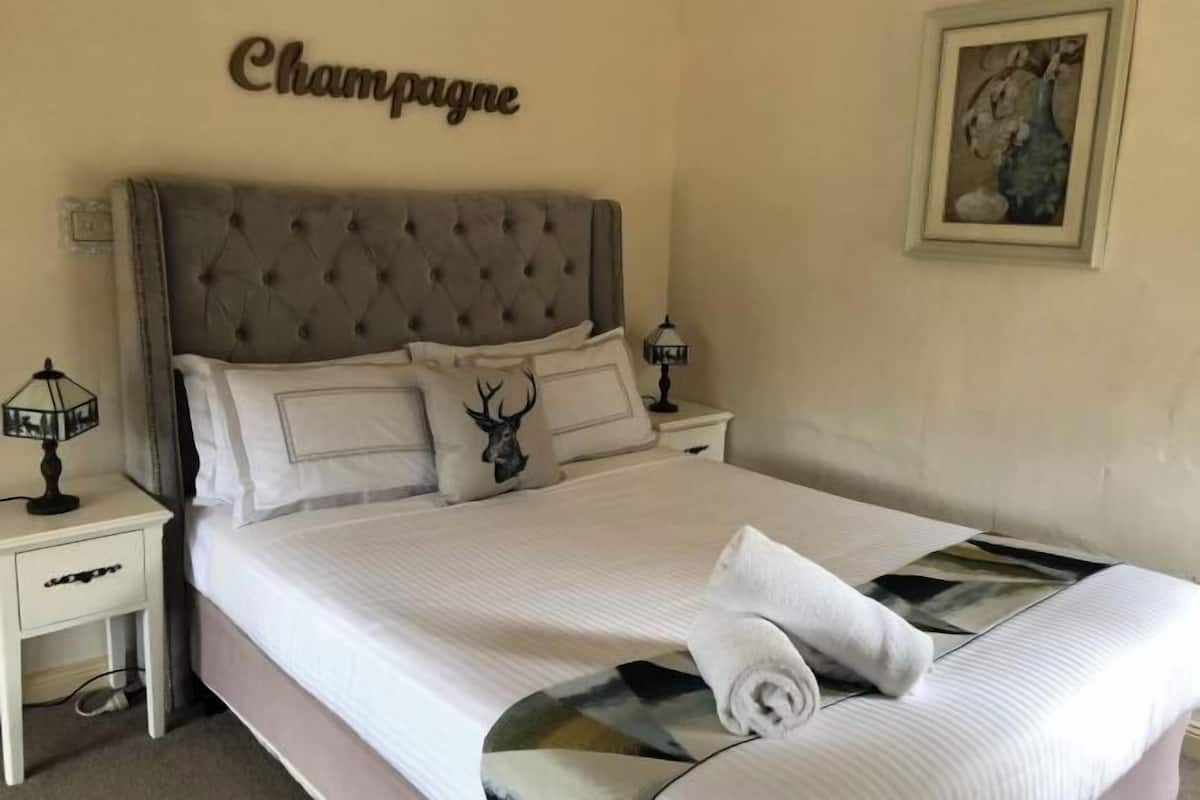 Premium bedding, minibar, iron/ironing board, free cots/infant beds