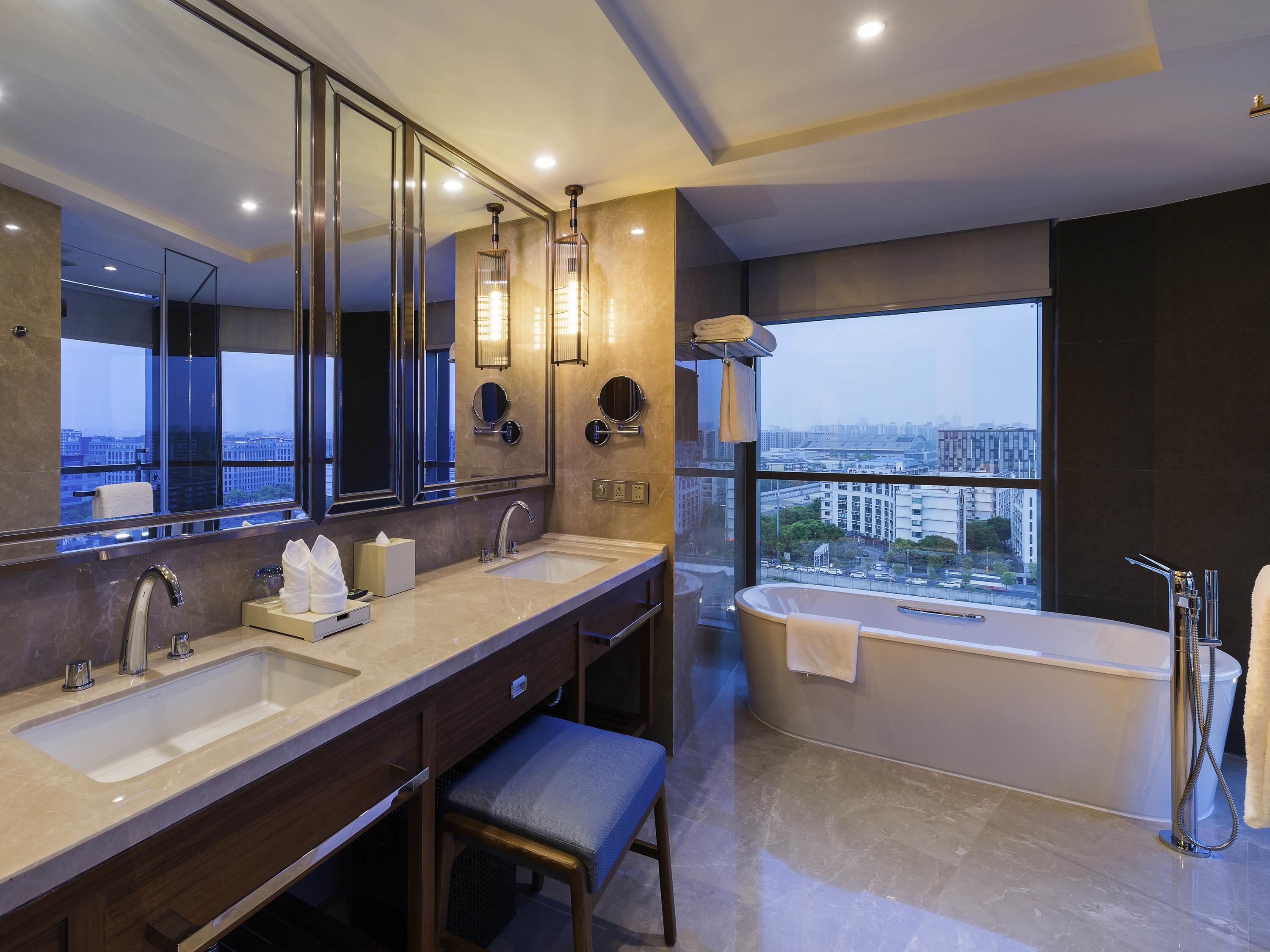 superior suite, 1 king bed | 1 bedroom, free minibar items, in-room safe, desk