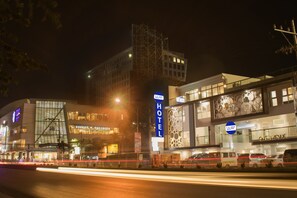 Front of property - evening/night - 1A Express Hotel (Cagayan de Oro)