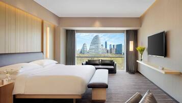 Regency Family Suite King | Luxe beddengoed, donzen dekbedden, bedden met traagschuimmatras