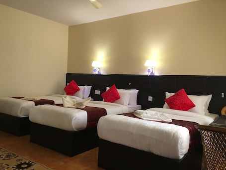 1 bedroom, premium bedding, minibar, in-room safe