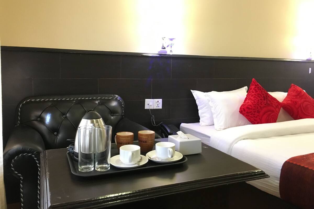 Deluxe-Villa, Mehrere Betten, Gartenblick, zum Garten hin | 1 Schlafzimmer, hochwertige Bettwaren, Minibar, Zimmersafe