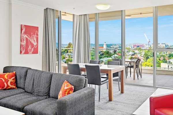 Two Bedroom Executive Apartment | In-room safe, desk, soundproofing, iron/ironing board