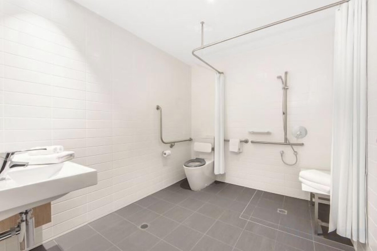 Free toiletries, hair dryer, towels