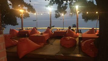 Spécialités Cuisine locale et internationale