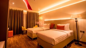 Premier Twin Room | Egyptian cotton sheets, premium bedding, down duvets, pillow-top beds - Carnelian By Glory Bower Hotel (Muscat)