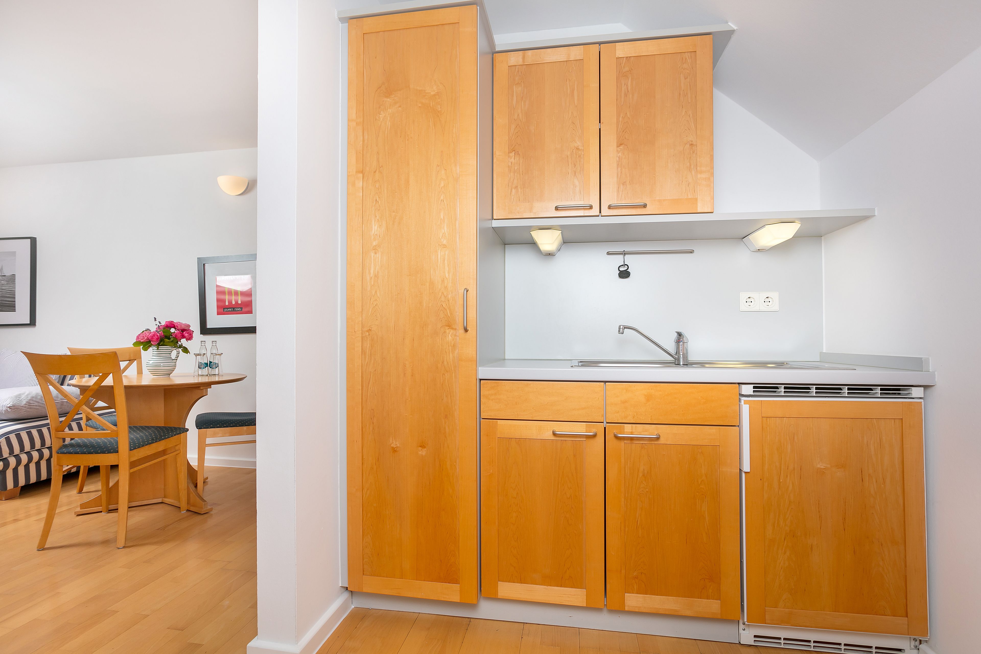 double room | private kitchenette | fridge, coffee/tea maker