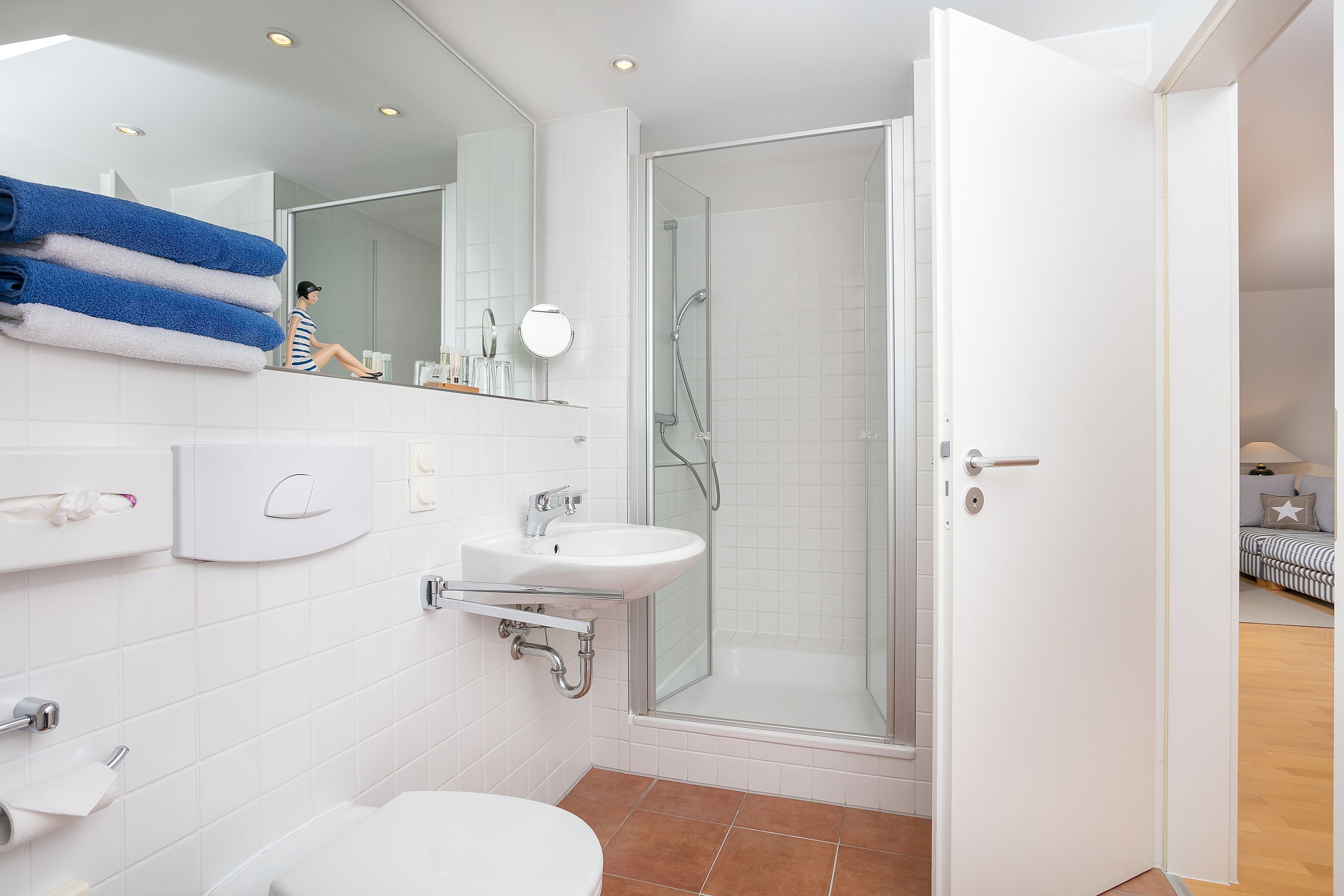 double room | bathroom | shower, hair dryer, towels