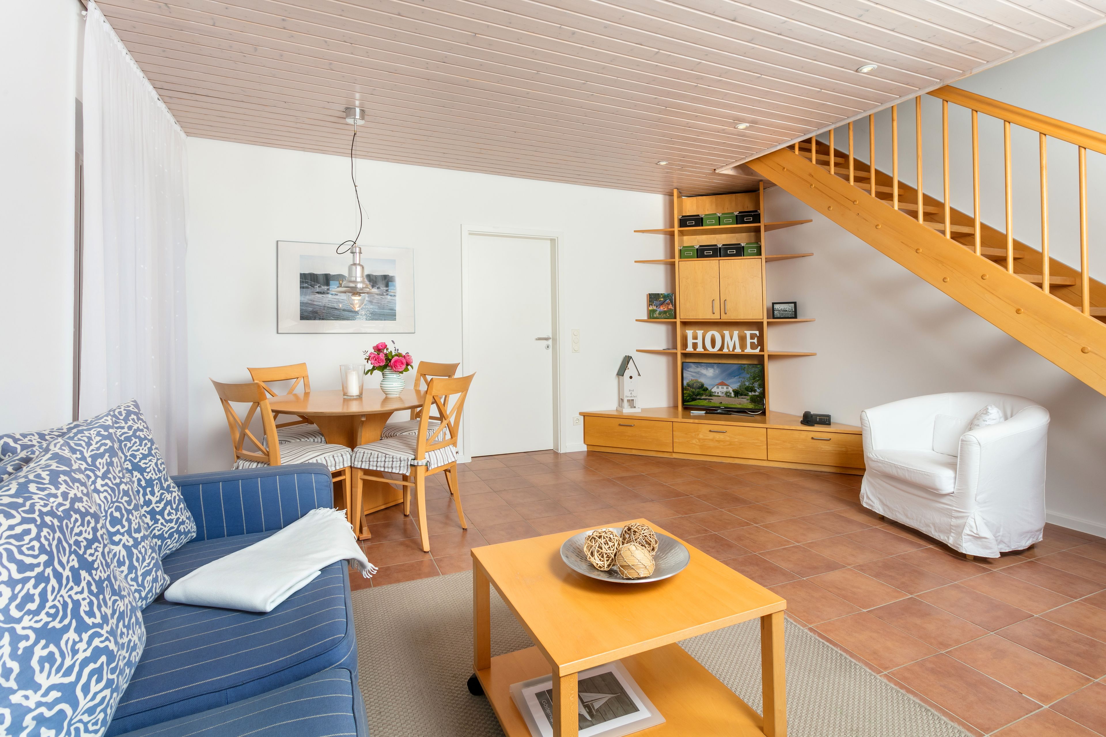 suite, terrace | living area | plasma tv